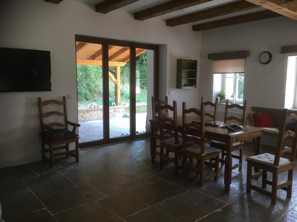 The Retreat Villa Zdarky Luaran gambar